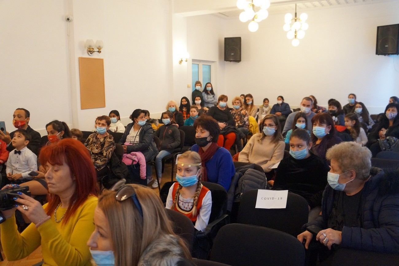Община „Тунджа“ награди победителите в конкурса за стихотворение за Деня на народните будители